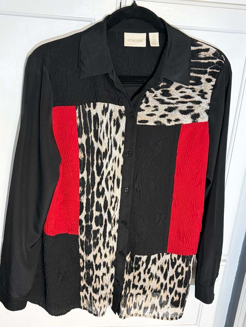 Chico's Leopard Print & Red Colorblock Textured Button Down Shirt Size 0